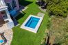 Villa à Mijas Costa - Cubo's Beachfront Villa Khayyam