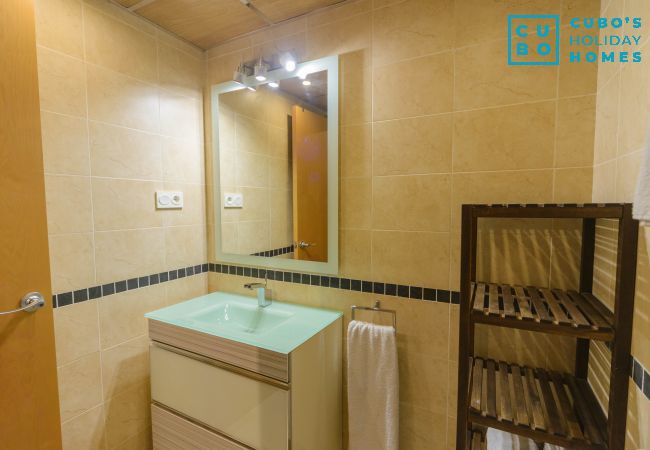 Salle de bain de cet appartement à Fuengirola