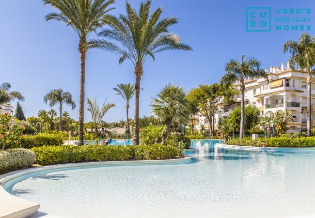 Piscine communautaire de cet appartement à Nagueles (Marbella)