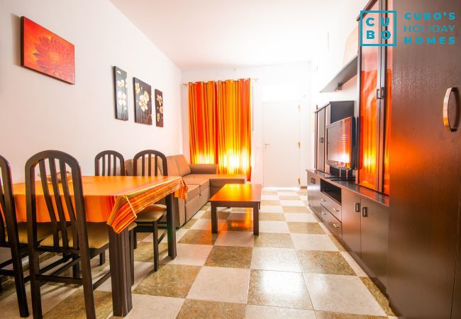 Salle à manger que cet appartement à Fuengirola a