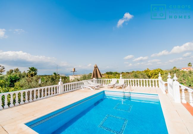 Piscine privée de cette villa à Alhaurín el Grande