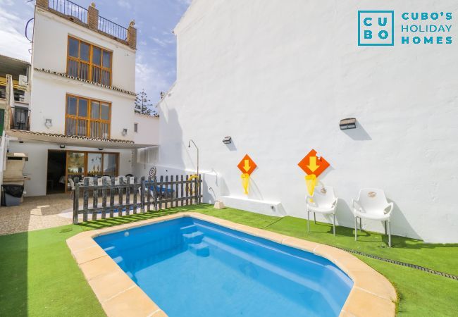 Maison rurale près du Caminito del Rey | Cubo's Holiday Homes Piscine de cette maison rurale à Álora, près du Caminito del Rey