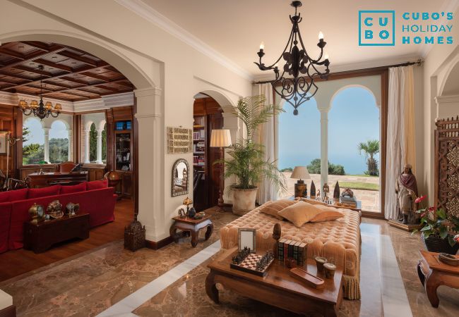 Villa à Málaga - Cubo's Mountain Bayview Luxury Villa Villa à Málaga - Cubo's Mountain Bayview Luxury Villa