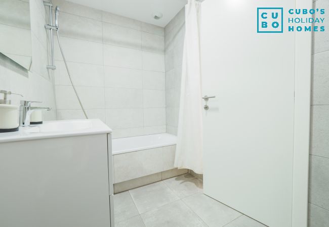 Appartement à Málaga - Cubo's Sea View Pacifico Street & Free Parking Appartement à Málaga - Cubo's Sea View Pacifico Street & Free Parking