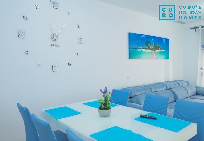 Appartement à Málaga - Cubo's Sea View Pacifico Street & Free Parking Appartement à Málaga - Cubo's Sea View Pacifico Street & Free Parking