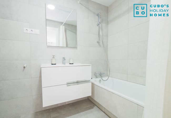 Appartement à Málaga - Cubo's Sea View Pacifico Street & Free Parking Appartement à Málaga - Cubo's Sea View Pacifico Street & Free Parking