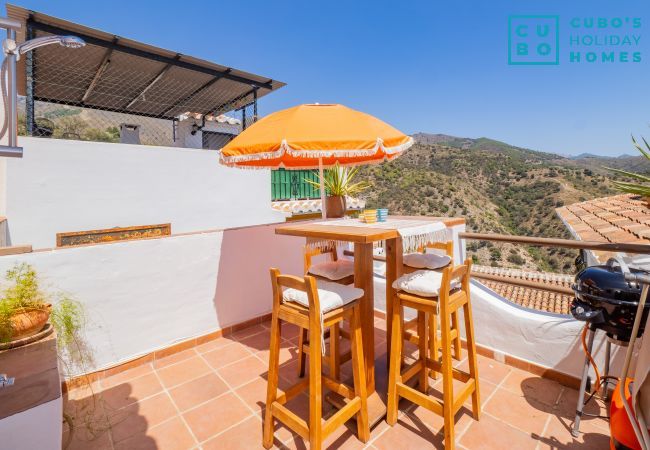 Gîte Rural à Sedella - Cubo's Casa Mas Axarquia BBQ Roof Terrace