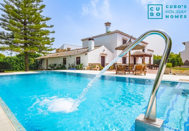 Merveilleuse maison de campagne pour 10 personnes avec piscine à Coín