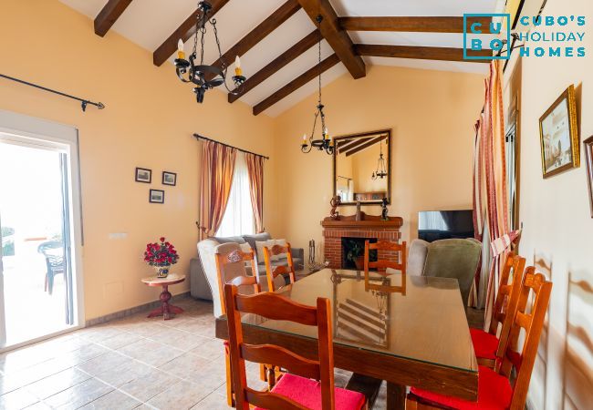 Gîte Rural à Alhaurín el Grande - Cubo's Casa Rural Isabelita Gîte Rural à Alhaurín el Grande - Cubo's Casa Rural Isabelita