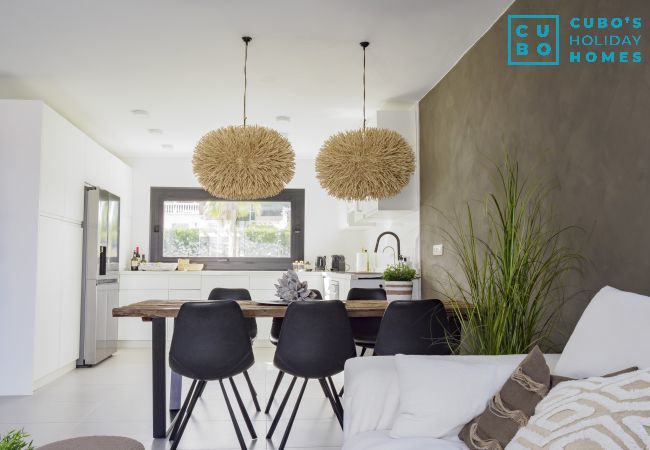 Villa à Alhaurín el Grande - Cubo's Villa Palmera for Adults Villa à Alhaurín el Grande - Cubo's Villa Palmera for Adults