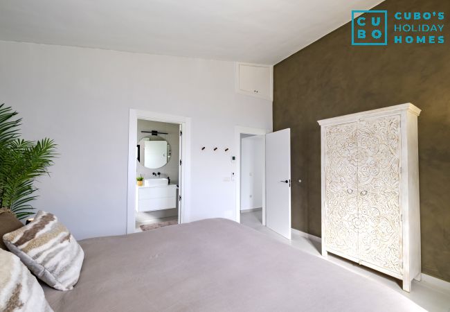 Villa à Alhaurín el Grande - Cubo's Villa Palmera for Adults Villa à Alhaurín el Grande - Cubo's Villa Palmera for Adults