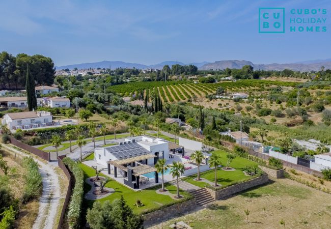 Villa à Alhaurín el Grande - Cubo's Villa Palmera for Adults Villa à Alhaurín el Grande - Cubo's Villa Palmera for Adults