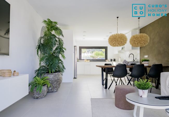 Villa à Alhaurín el Grande - Cubo's Villa Palmera for Adults Villa à Alhaurín el Grande - Cubo's Villa Palmera for Adults