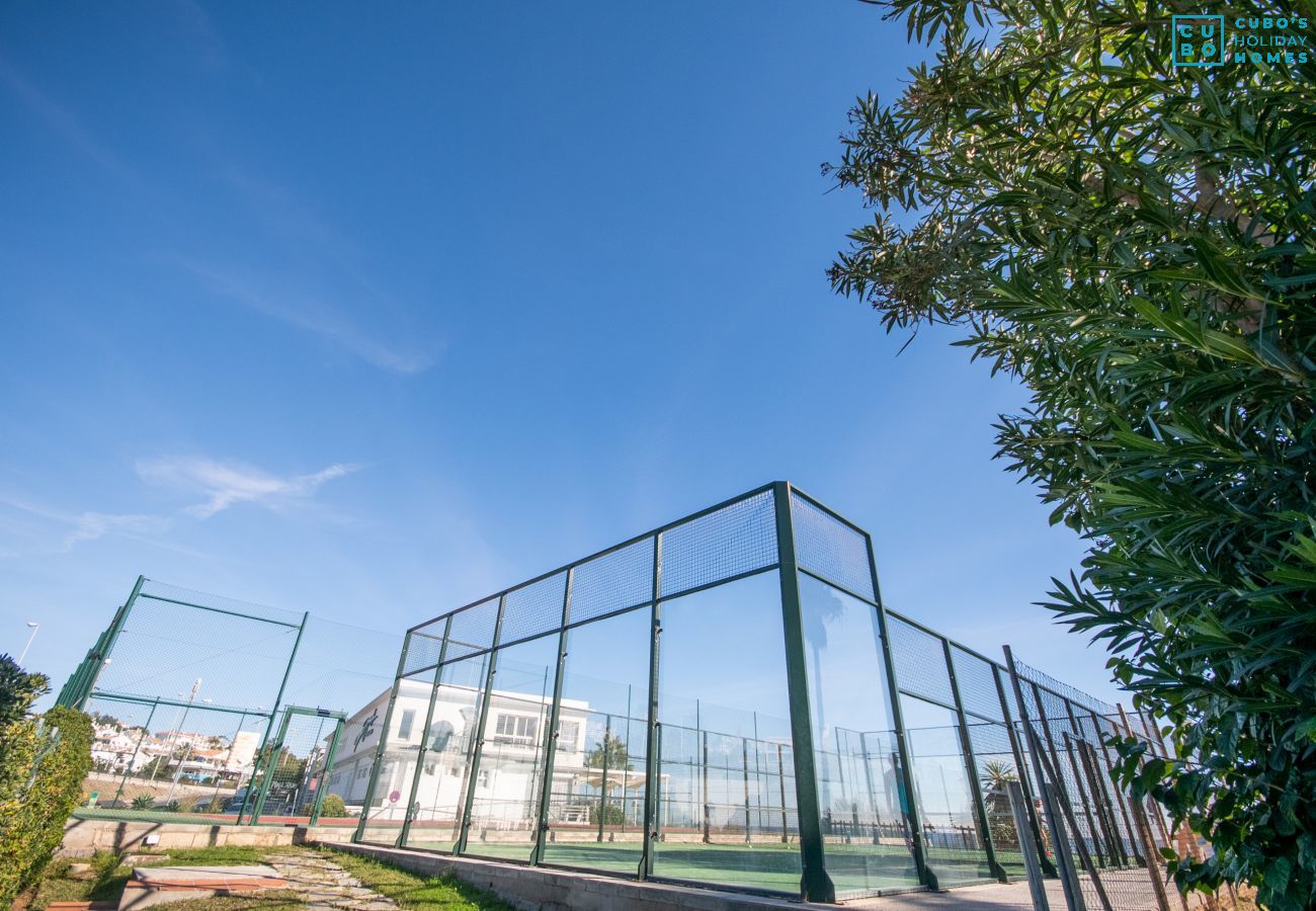 Court de paddle-tennis de cet appartement à Mijas Costa