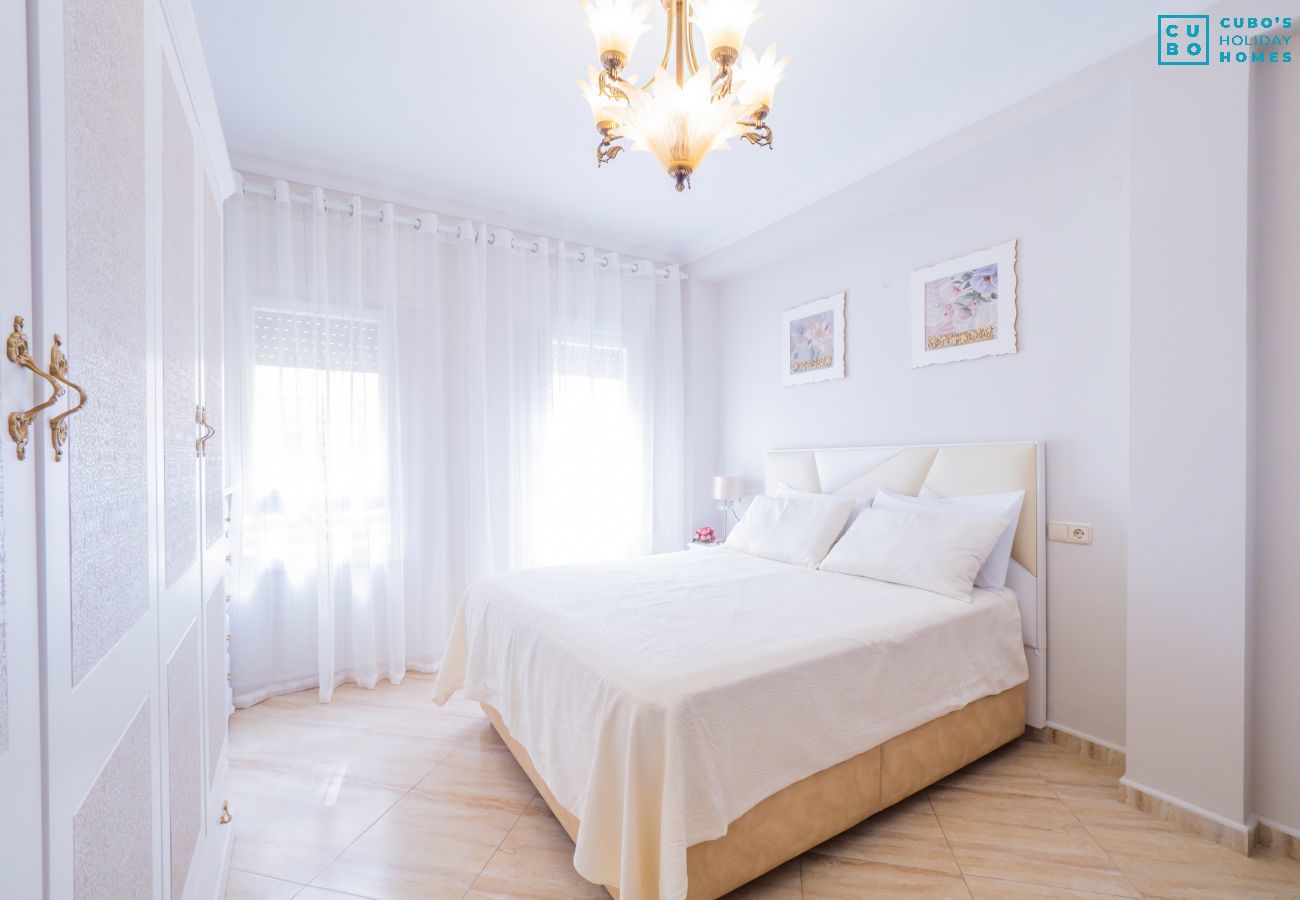 Chambre qui a cet appartement à Benalmádena