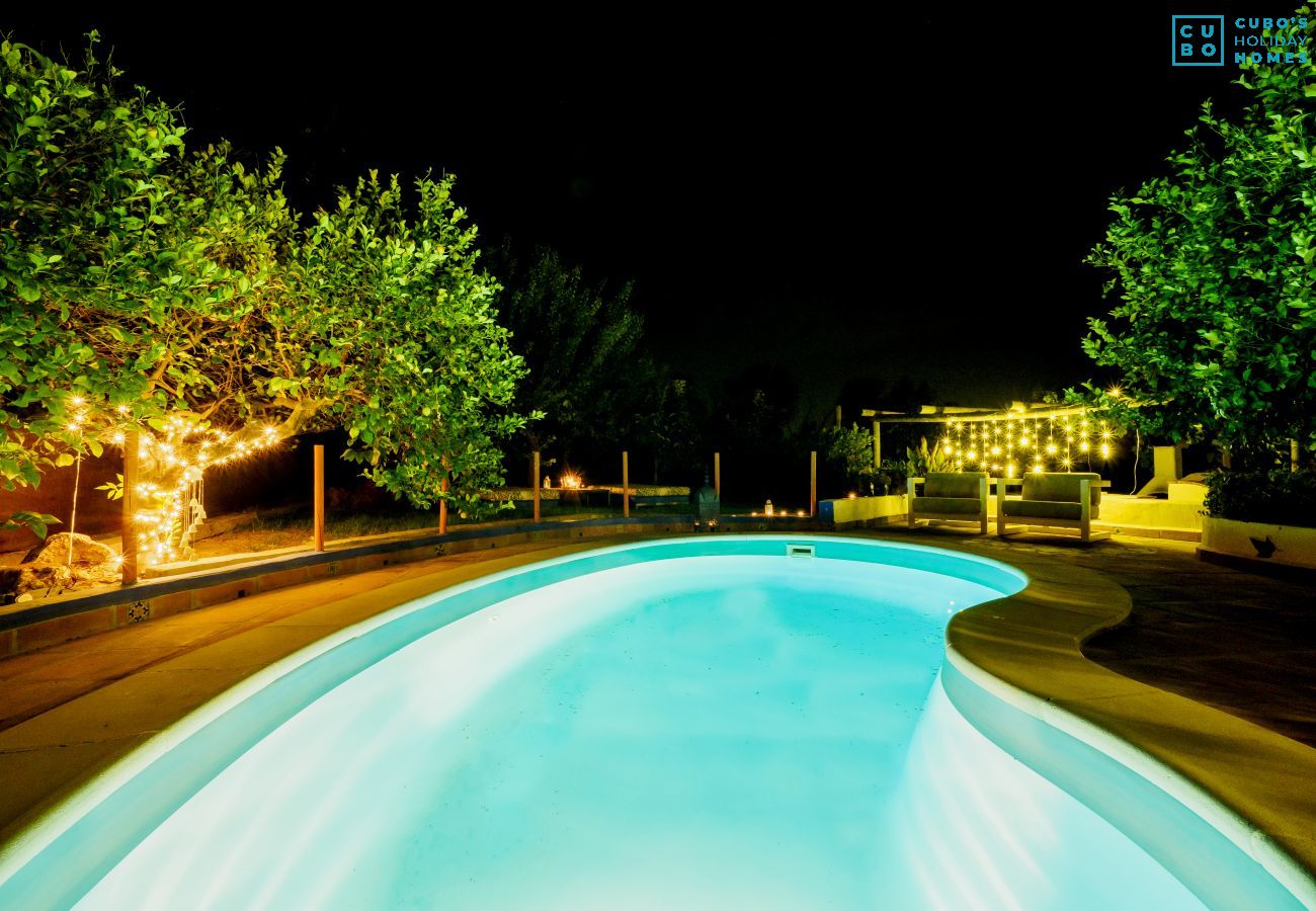 Gîte Rural à Alhaurín el Grande - Cubo's Casa Lucia Private Pool