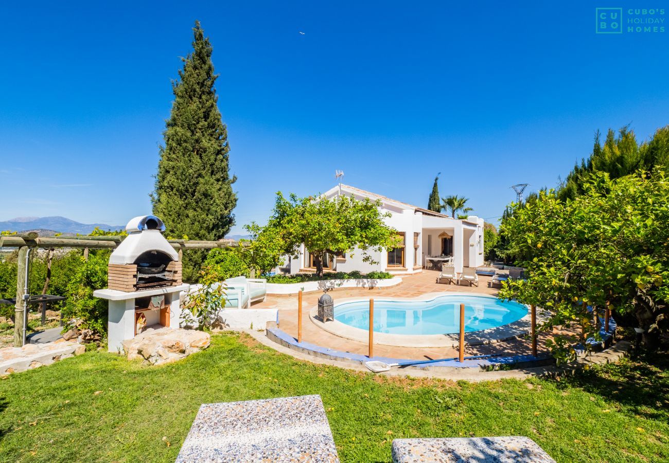 Gîte Rural à Alhaurín el Grande - Cubo's Casa Lucia Private Pool