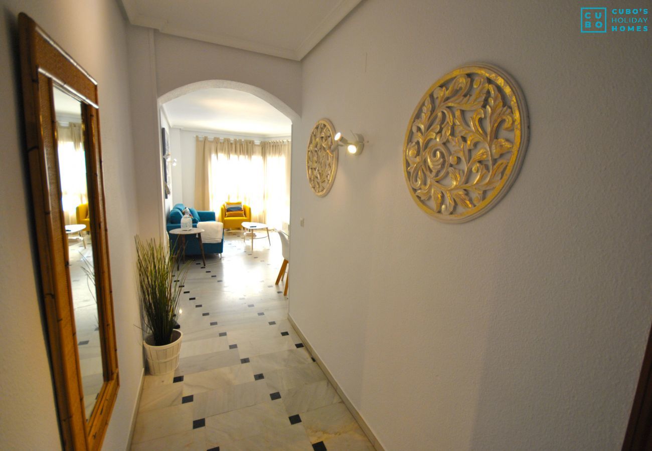 Salon de cet appartement à Marbella