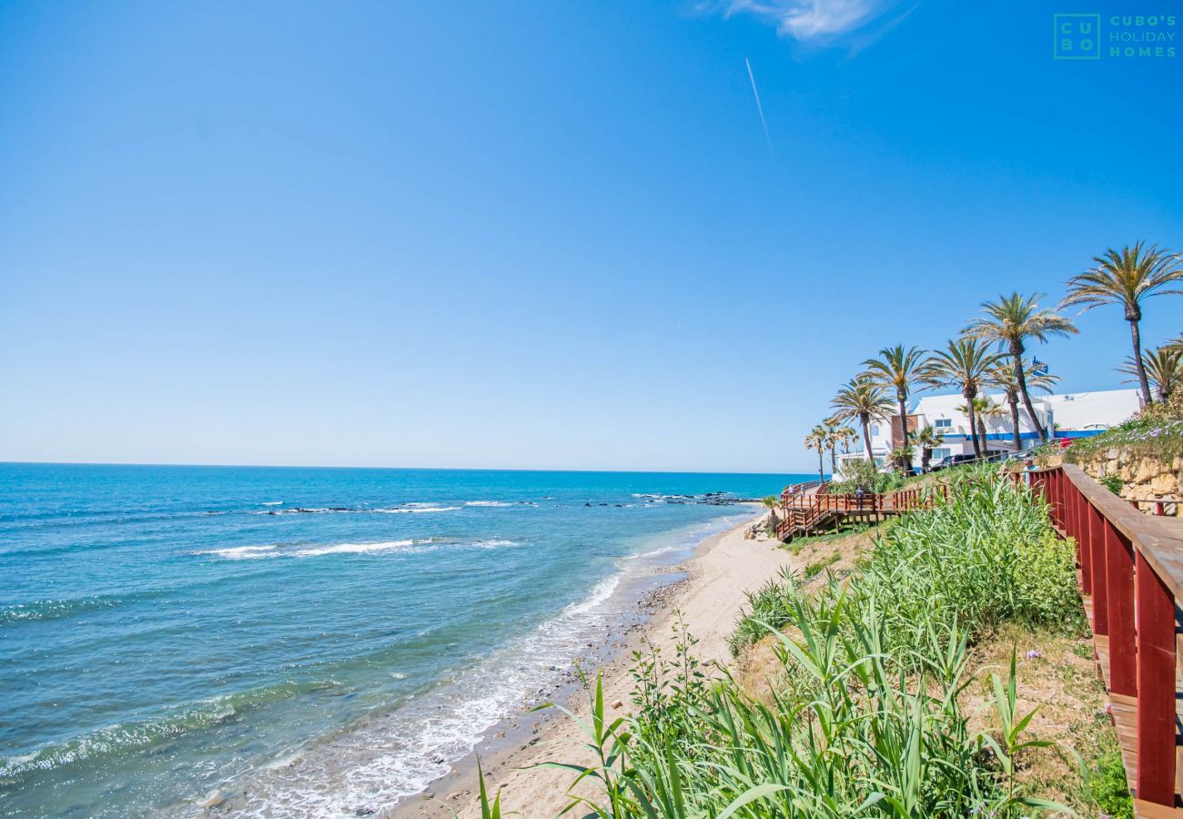 Plage près de cet appartement à Mijas Costa