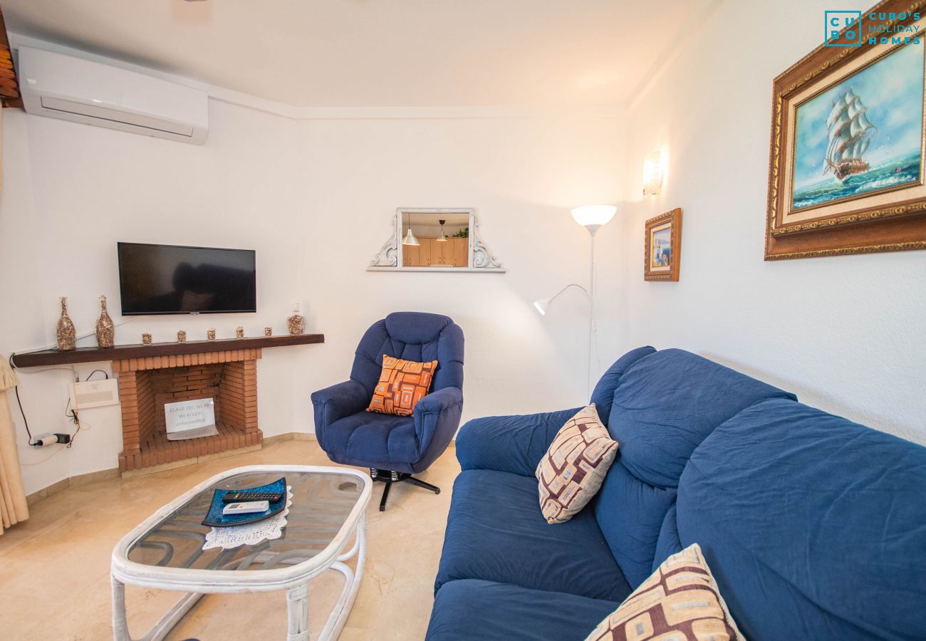 Salon de cet appartement à Mijas Costa