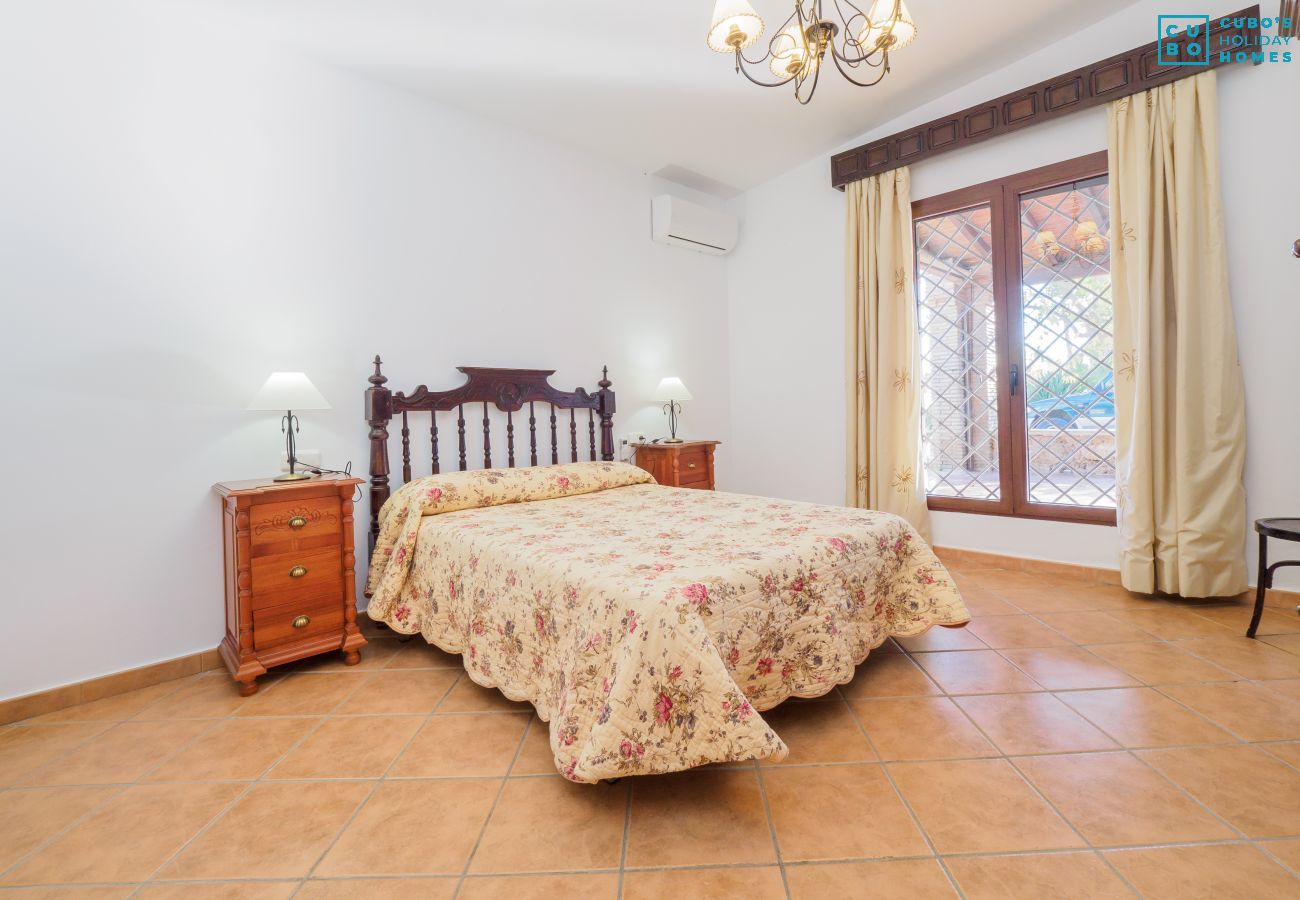 Chambre de cette maison de campagne à Alhaurín el Grande