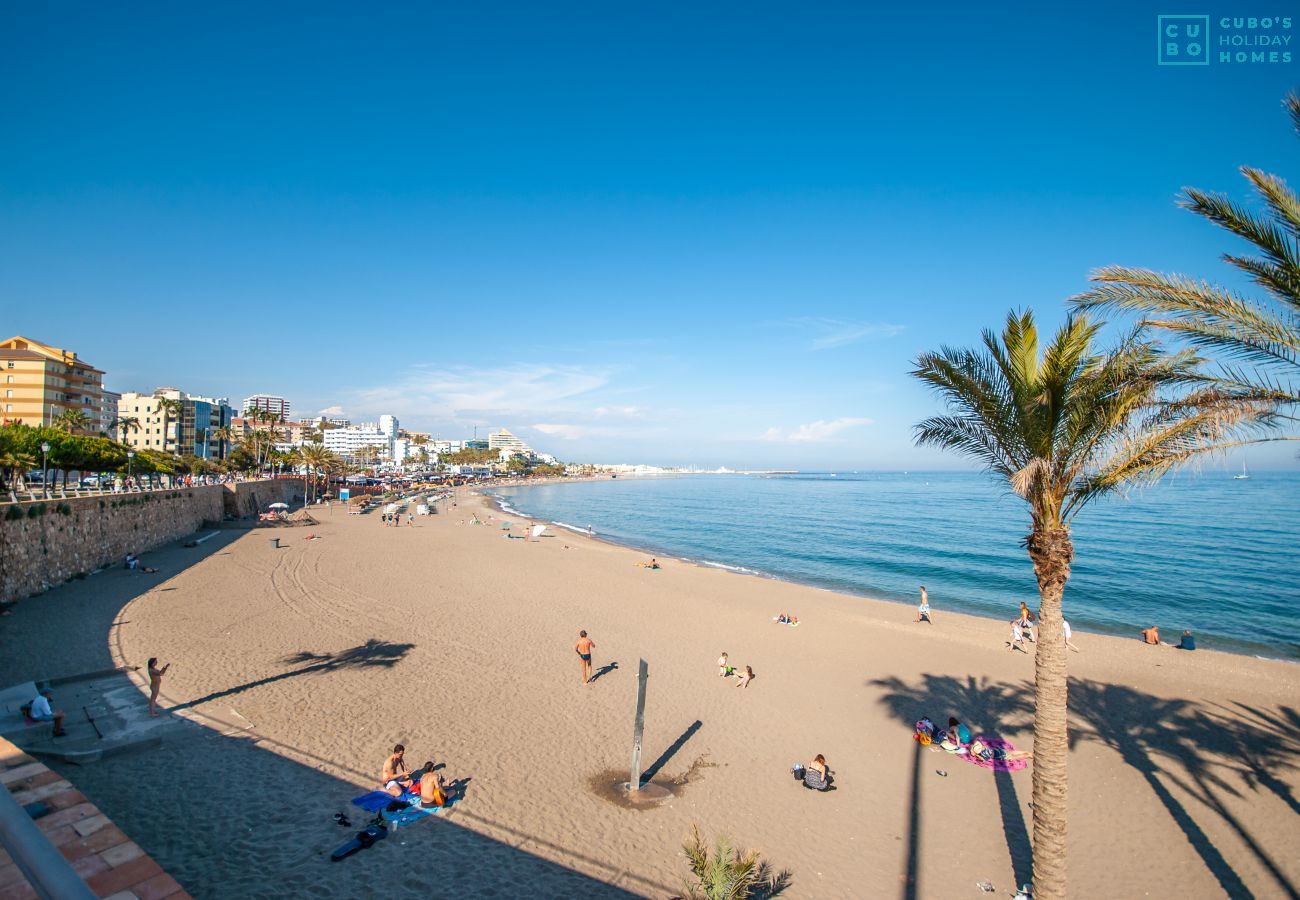 Plage près de cet appartement à Benalmadena