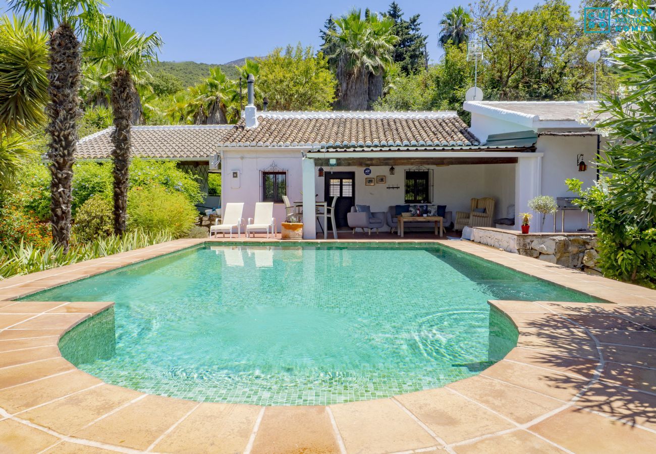 Maison rurale avec piscine à Alhaurín el Grande