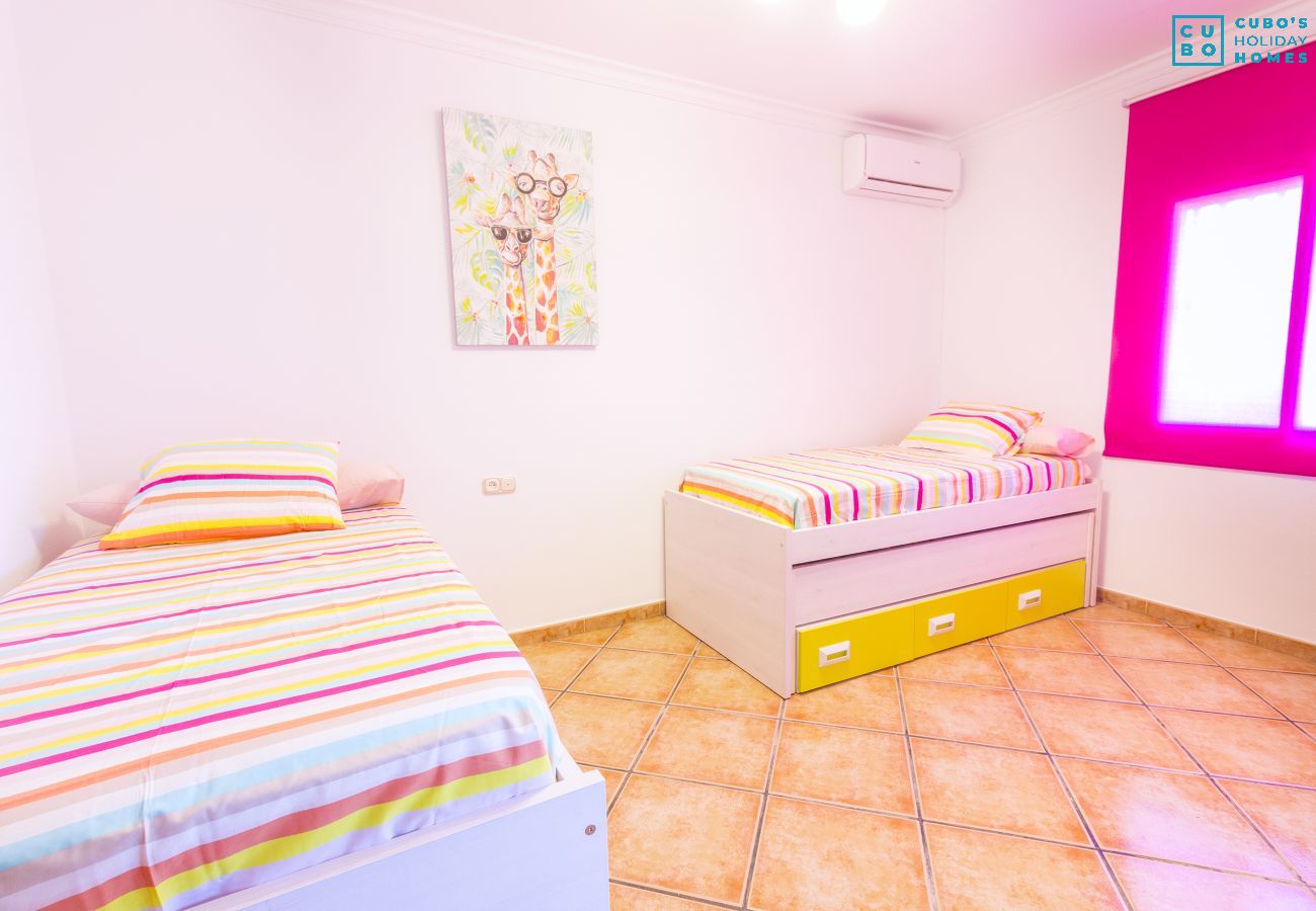 Chambre d'enfants de ce domaine de luxe à Alhaurín el Grande