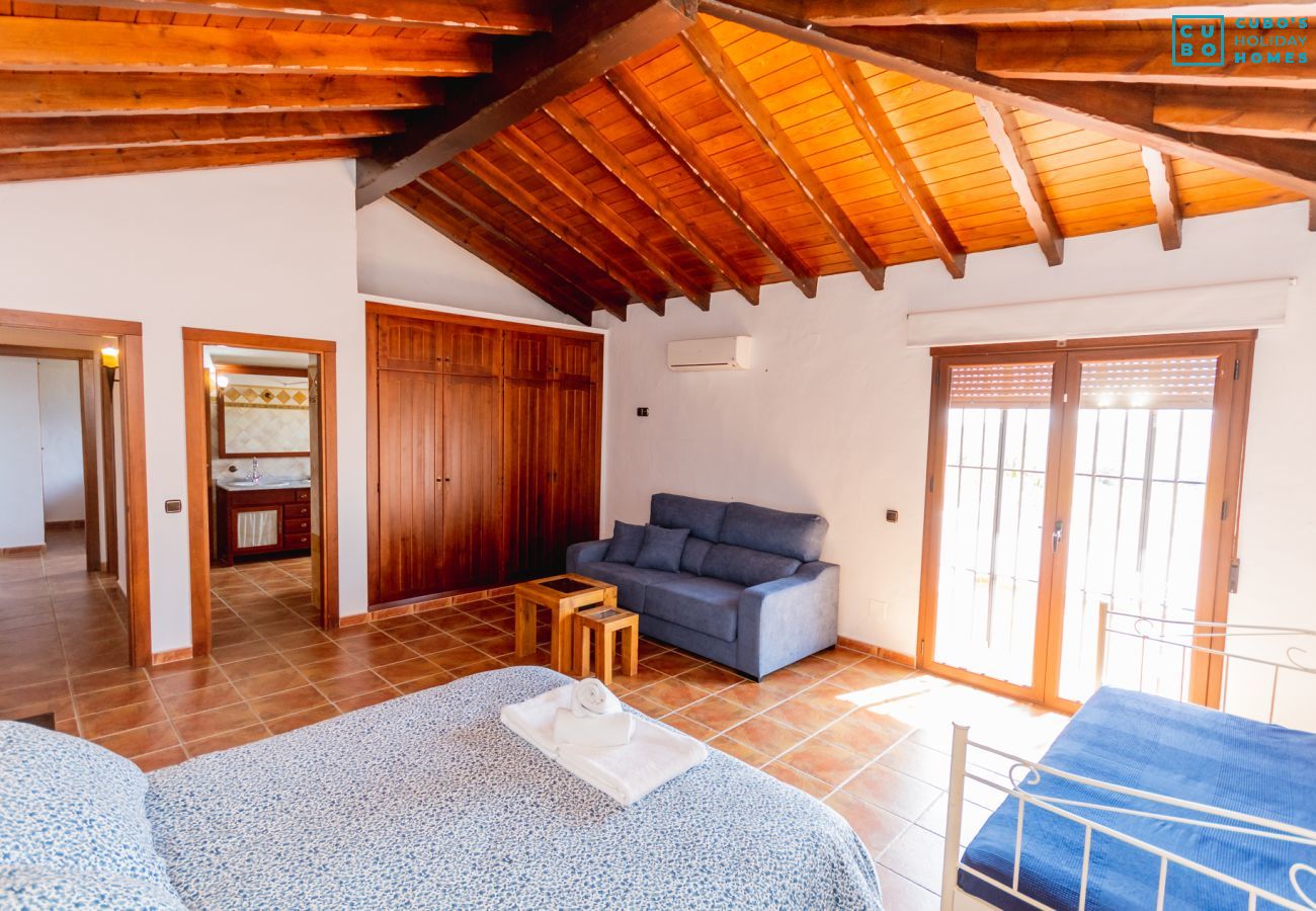 Chambre de cette villa à Alhaurín el Grande