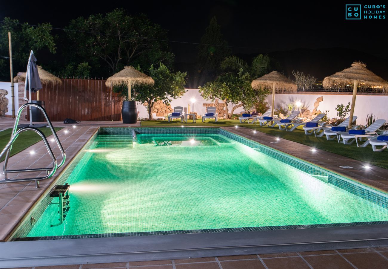 Piscine privée de cette maison rurale à Alhaurín el Grande