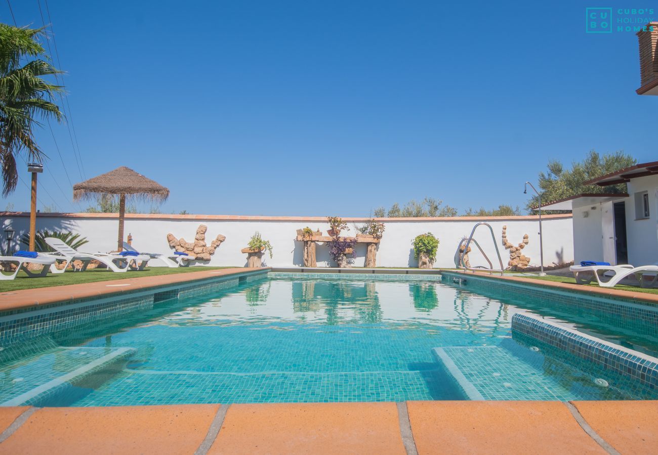 Piscine privée de cette maison rurale à Alhaurín el Grande