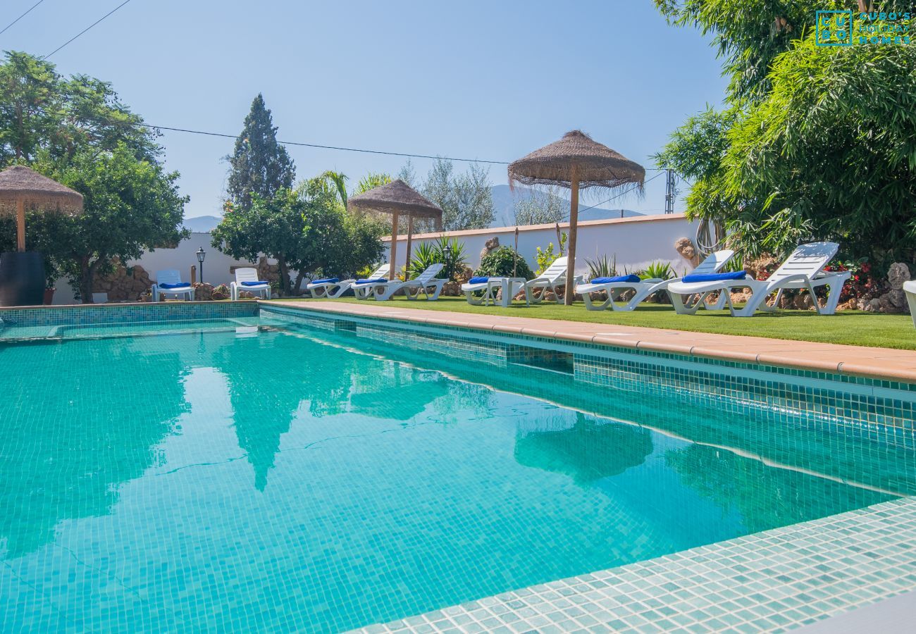 Piscine privée de cette maison rurale à Alhaurín el Grande