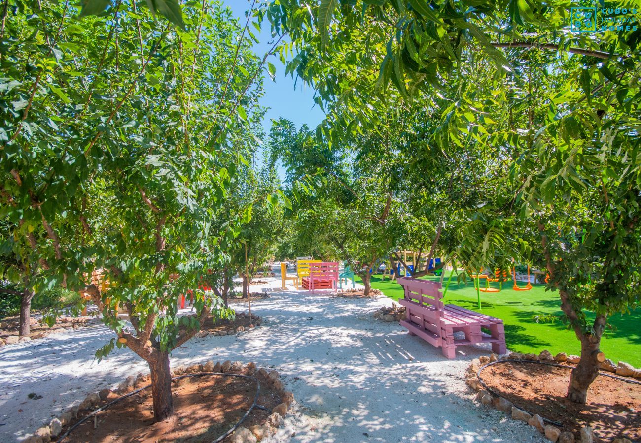 Jardin de cette villa à Alhaurín el Grande