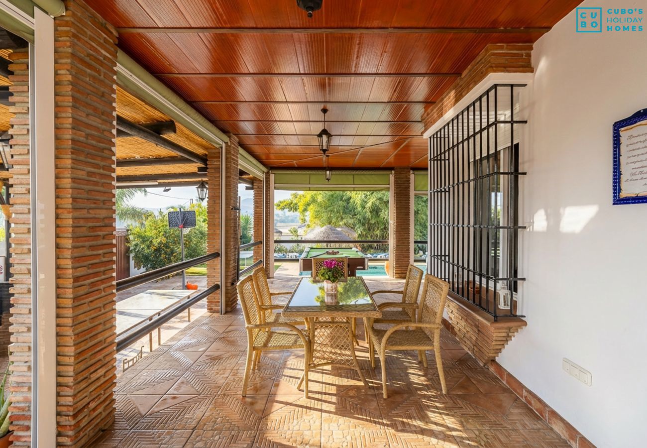 Gîte Rural à Alhaurín el Grande - Cubo's Casa Rural Tirado & Heated Pool