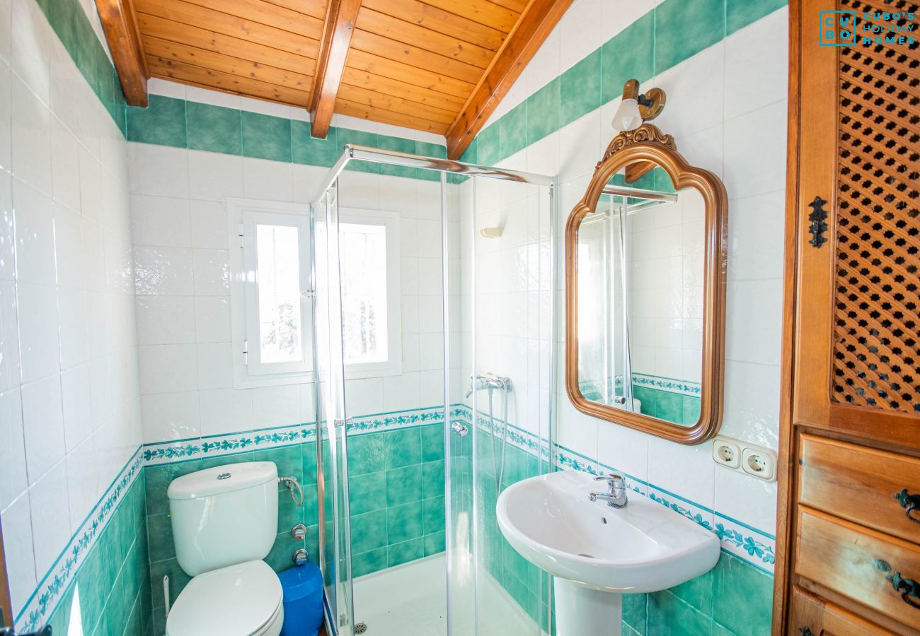 Salle de bain de cette Finca à Alhaurín el Grande