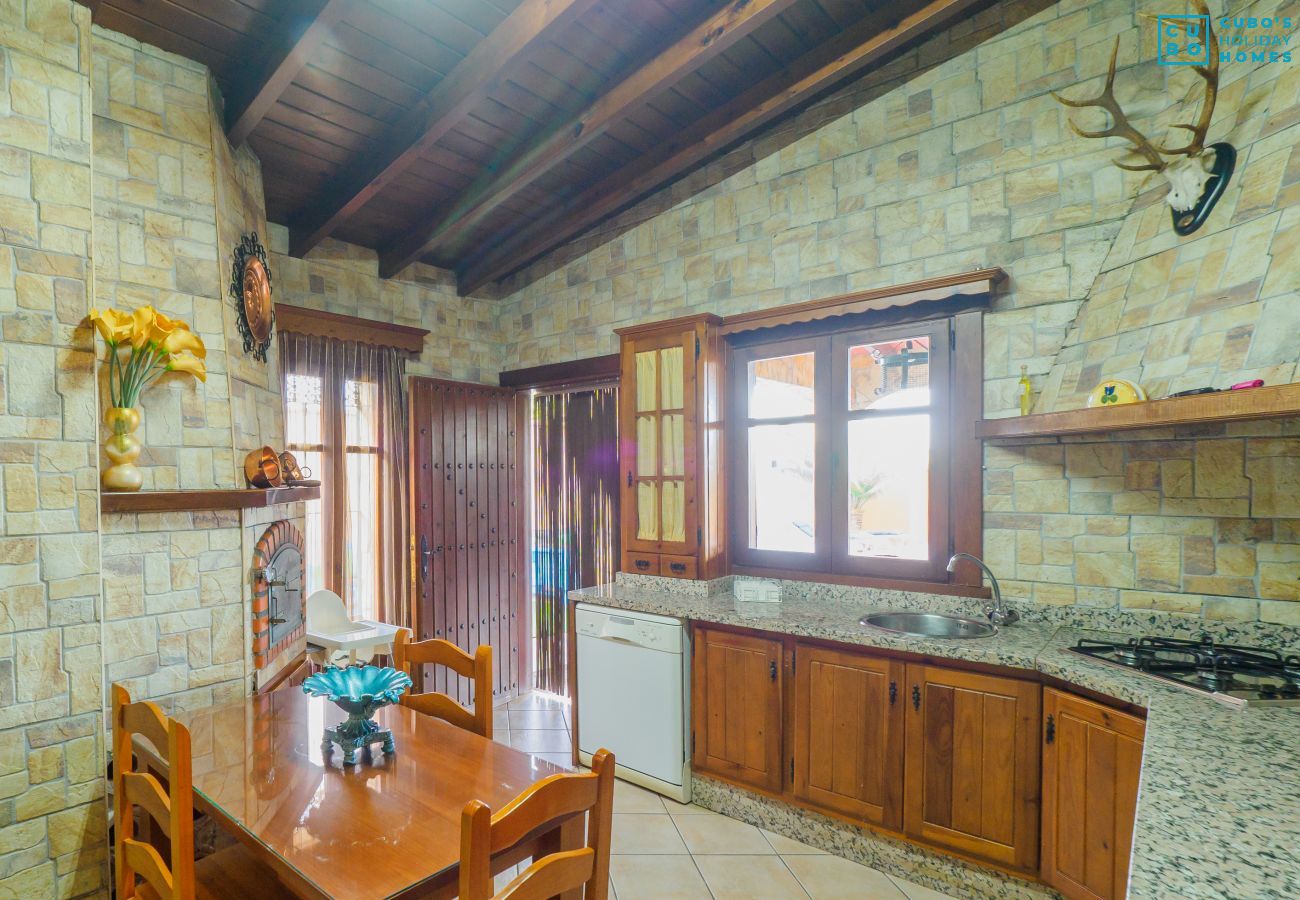 Gîte Rural à Alhaurín el Grande - Cubo's Finca Los Helechos