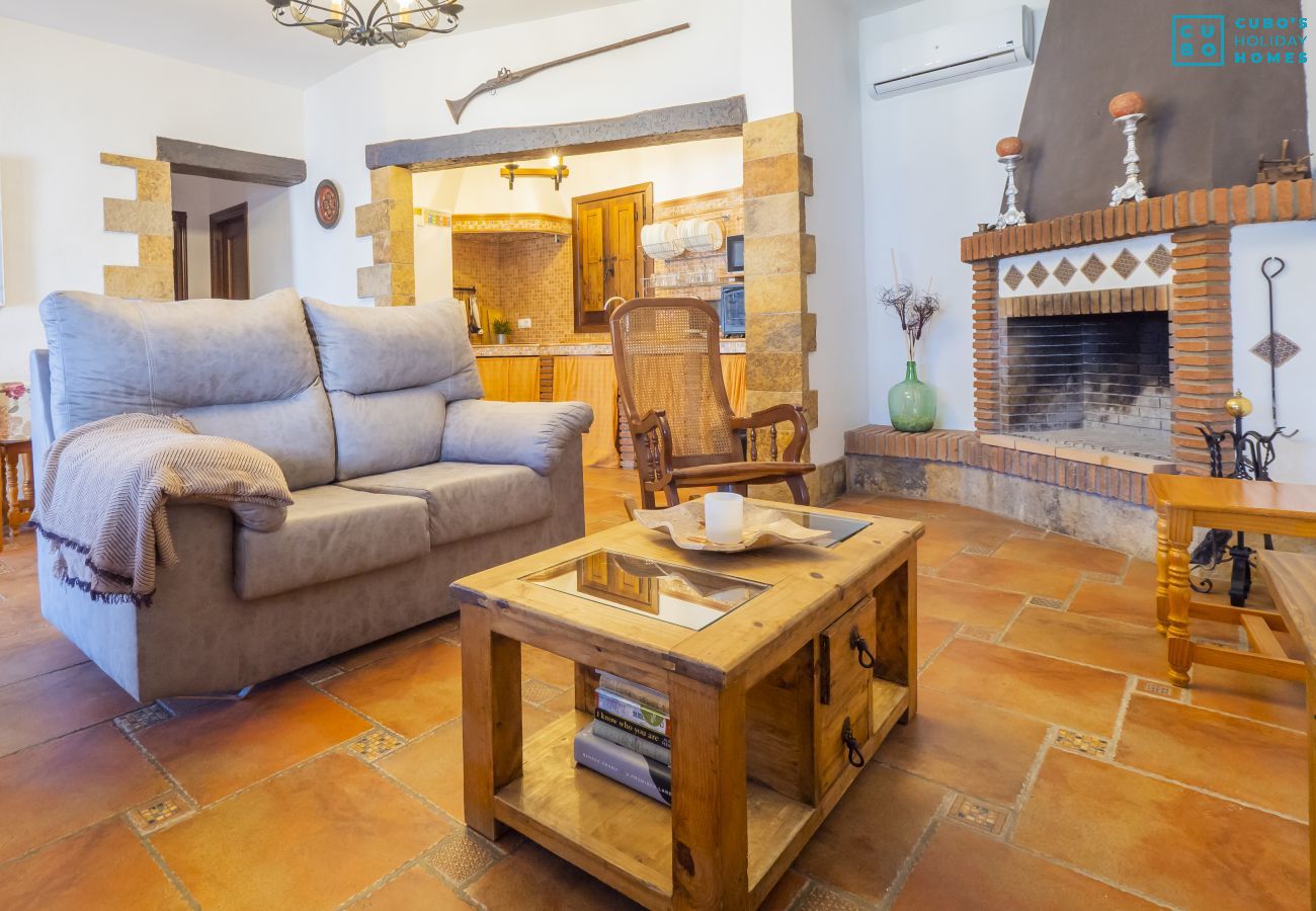 Salon de cette Finca à Cártama