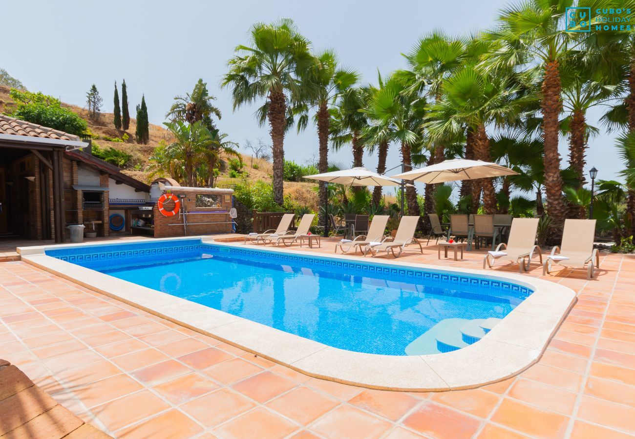 Piscine privée de ces appartements ruraux à Alhaurín el Grande