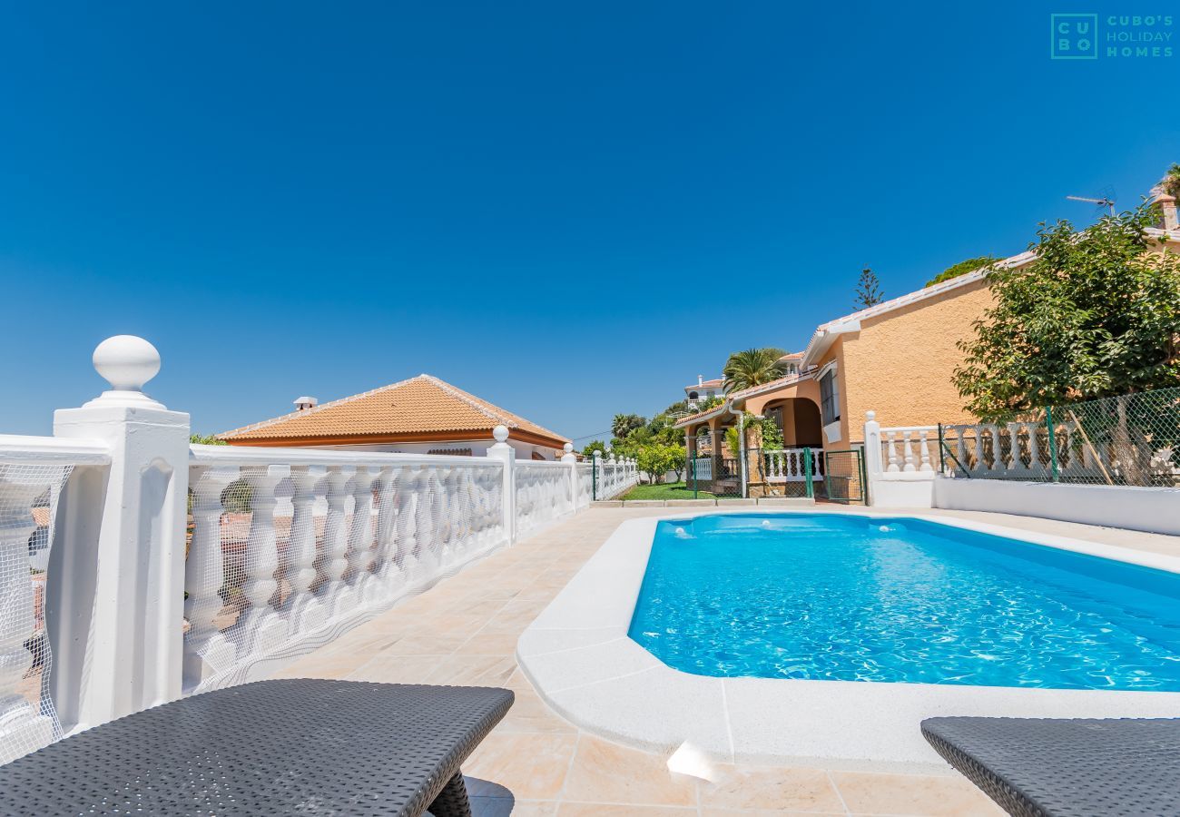 Piscine de cette maison de campagne à Alhaurín el Grande