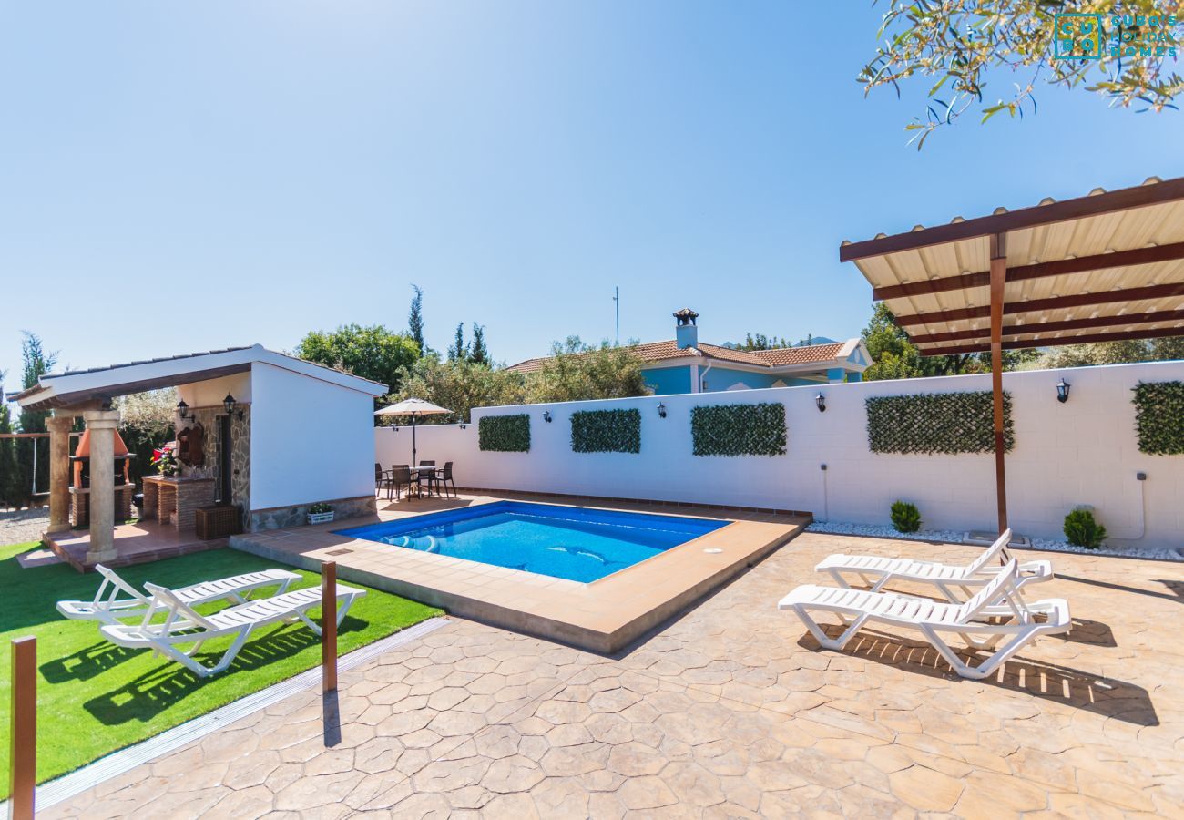 Piscine privée de cette maison rurale à Alhaurín el Grande