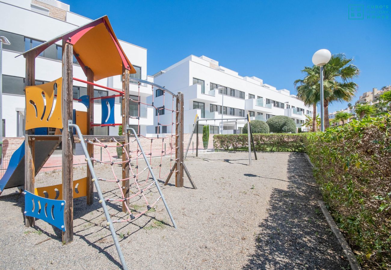 Parc pour enfants près de cet appartement à La Cala de Mijas