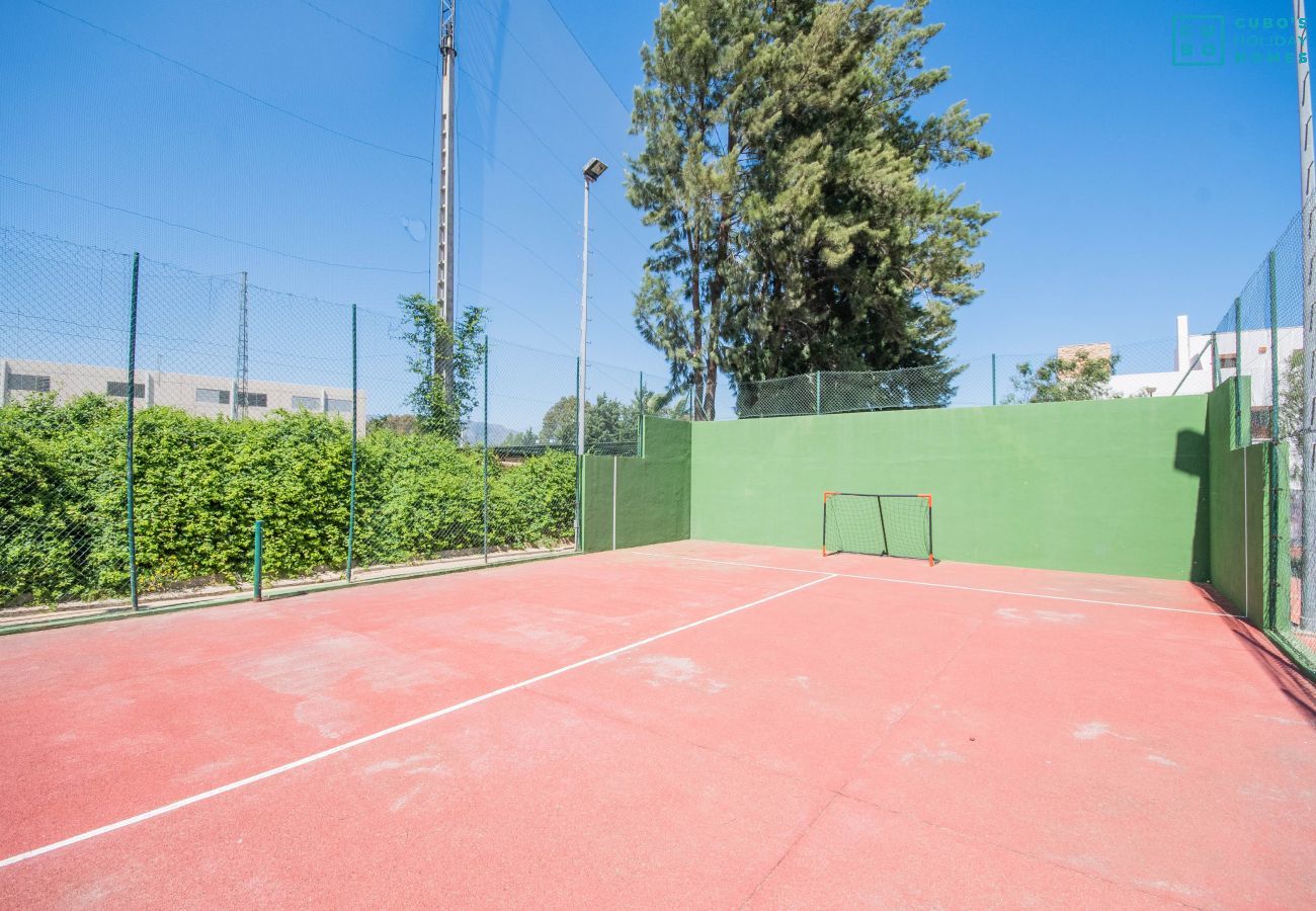 Court de tennis de cet appartement à La Cala de Mijas