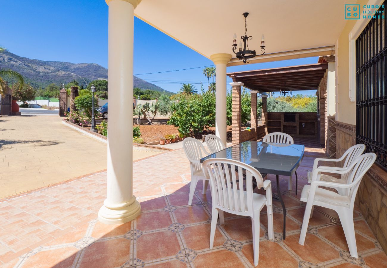 Gîte Rural à Alhaurín el Grande - Cubo's Finca Las Tinajas de la Dehesilla