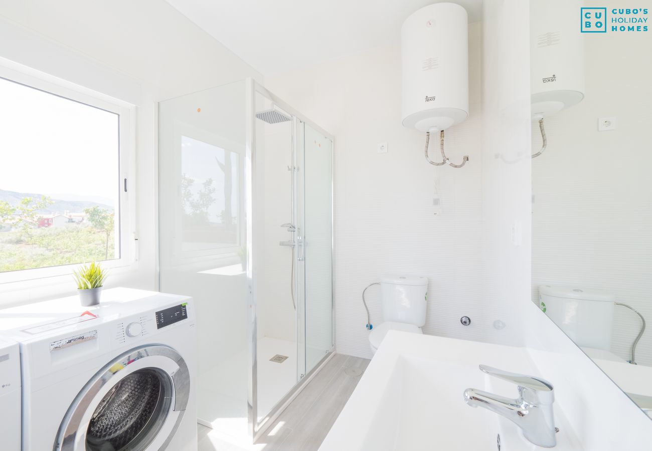 Salle de bain de cette Villa à Cártama