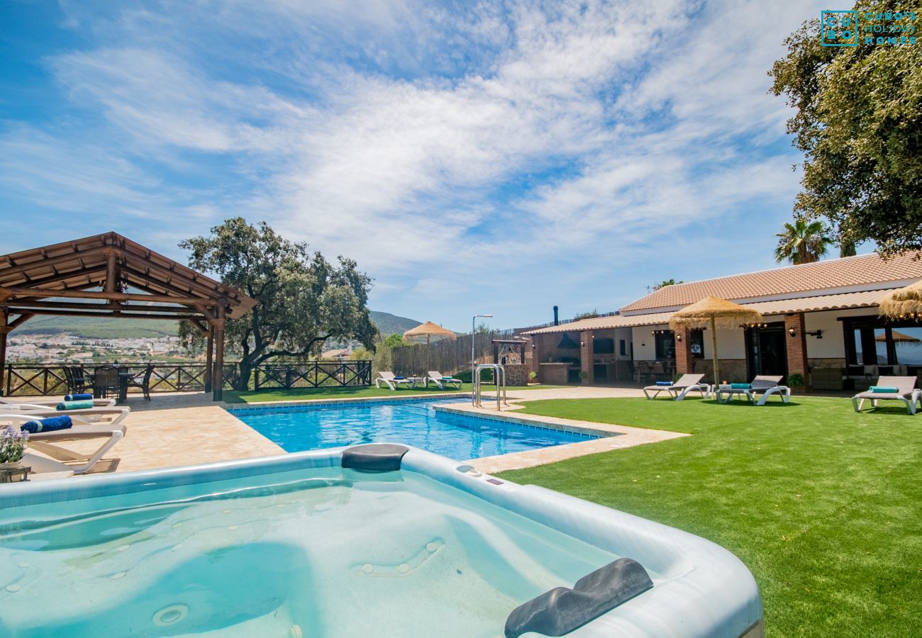 Piscine de cette villa à Alhaurín el Grande