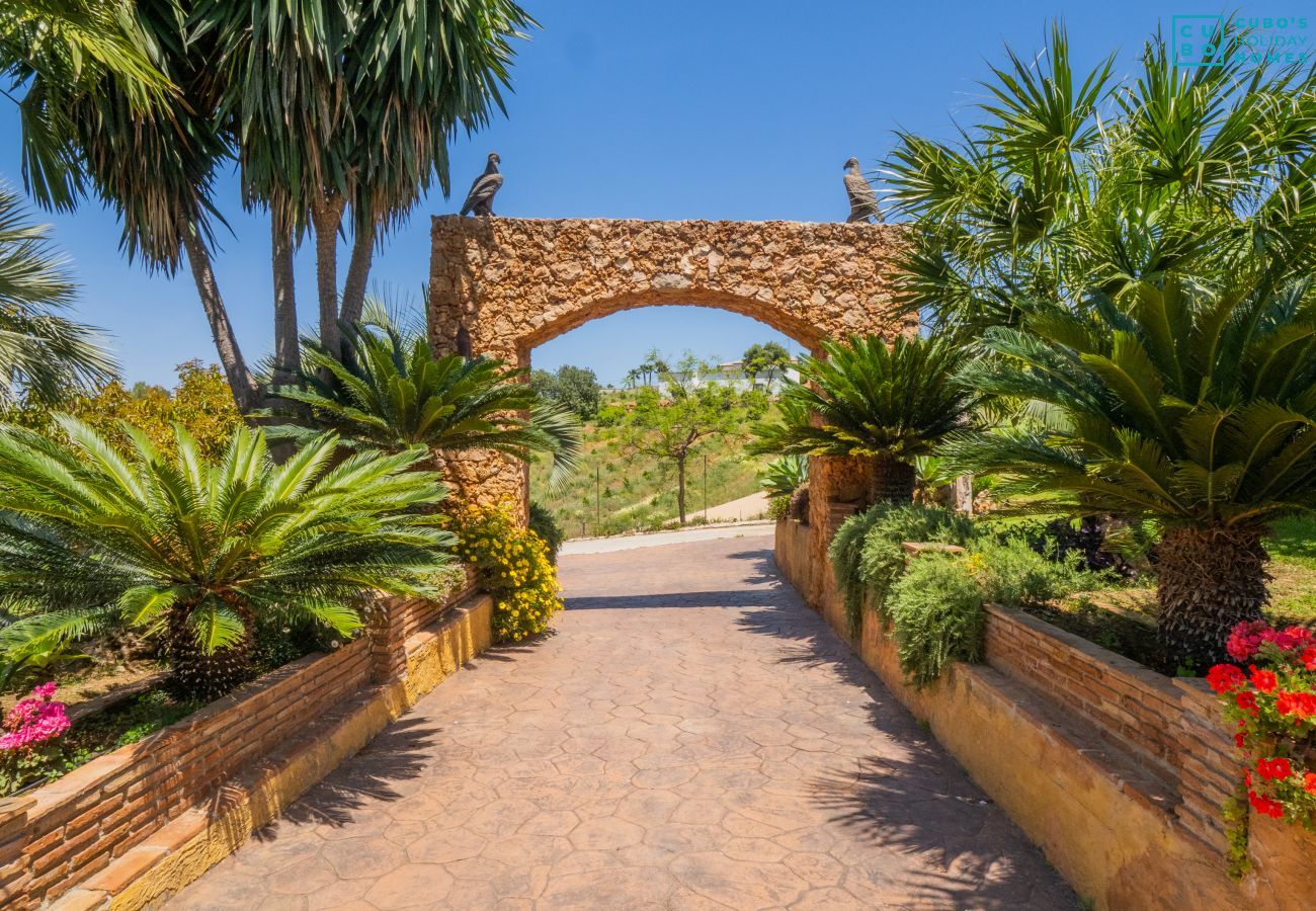 Gîte Rural à Alhaurín el Grande - Cubo's Finca Los Dragos