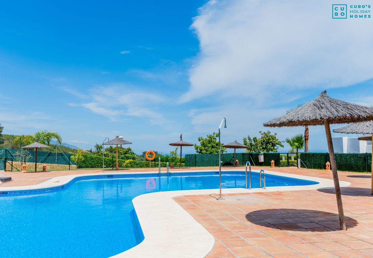 Piscine communautaire de cet appartement à Marbella