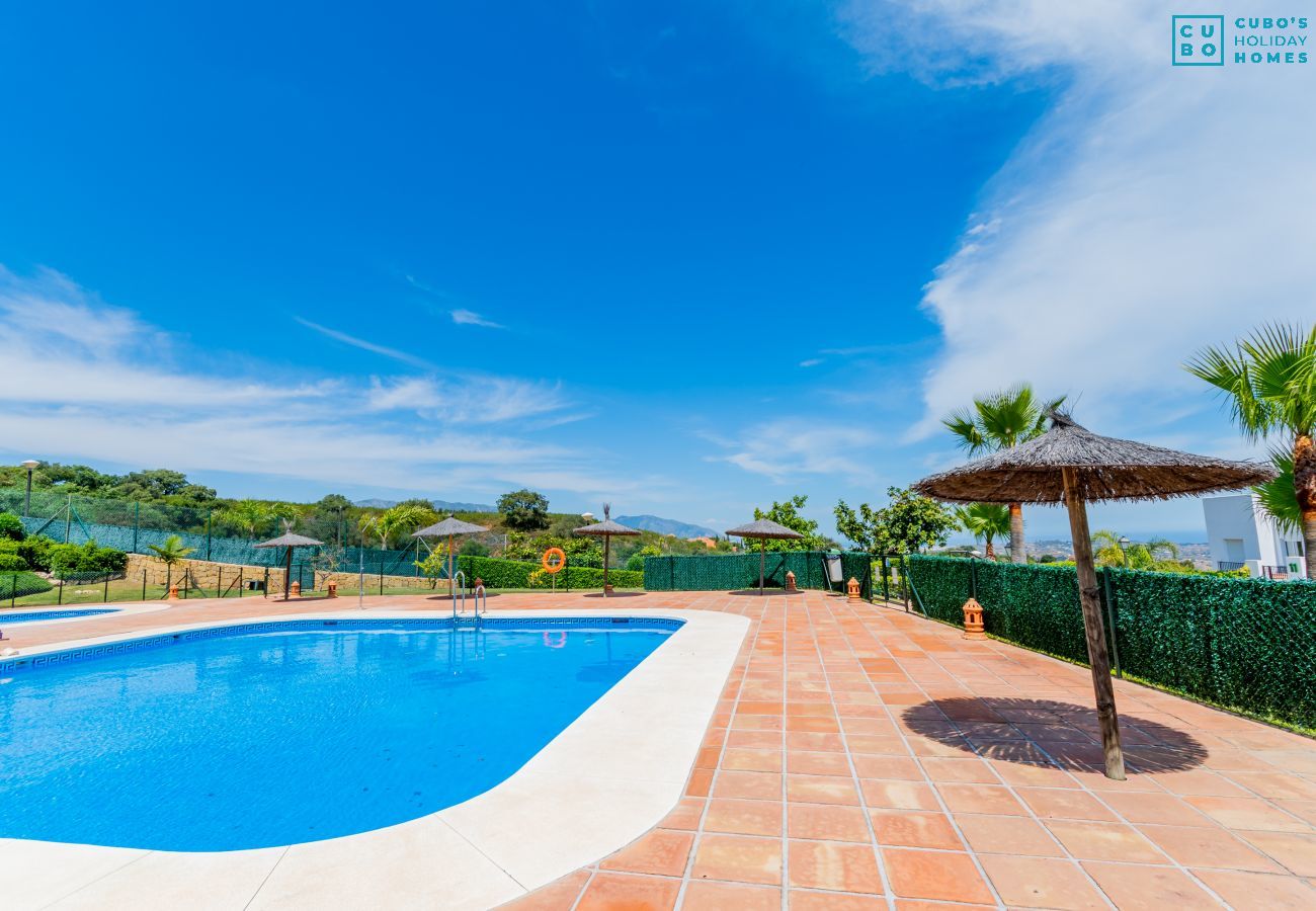 Piscine communautaire de cet appartement à Marbella