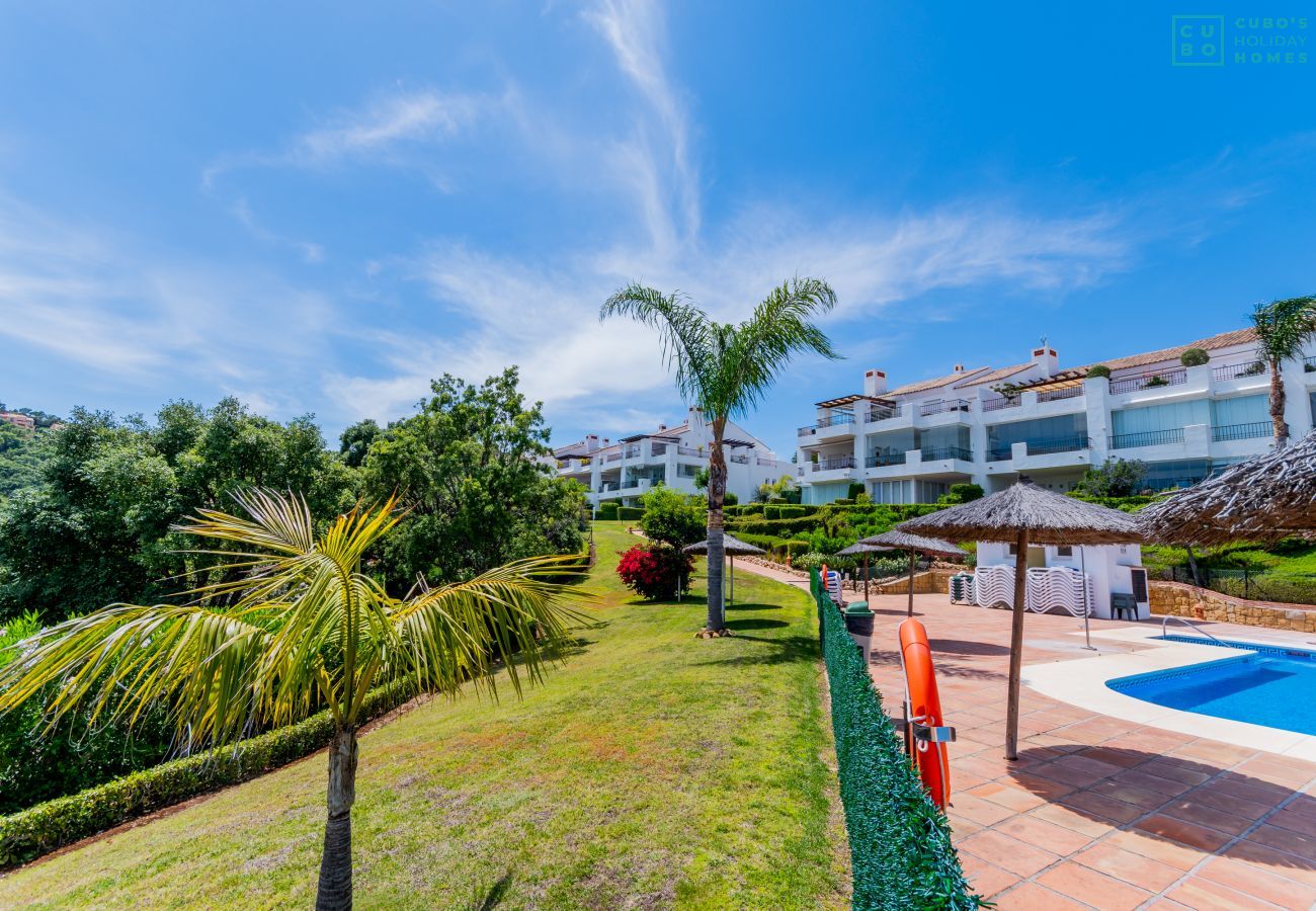 Piscine communautaire de cet appartement à Marbella