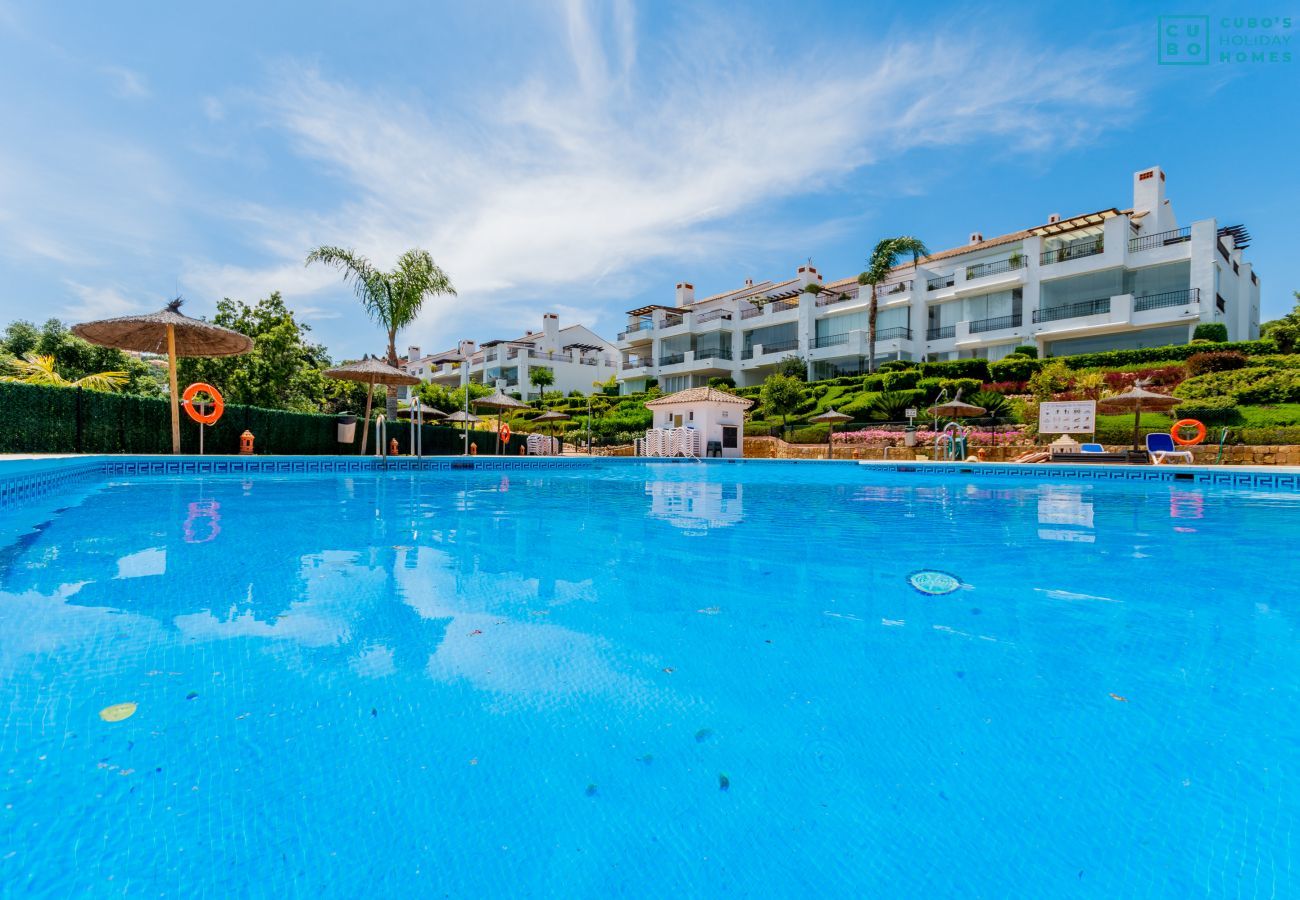 Piscine communautaire de cet appartement à Marbella